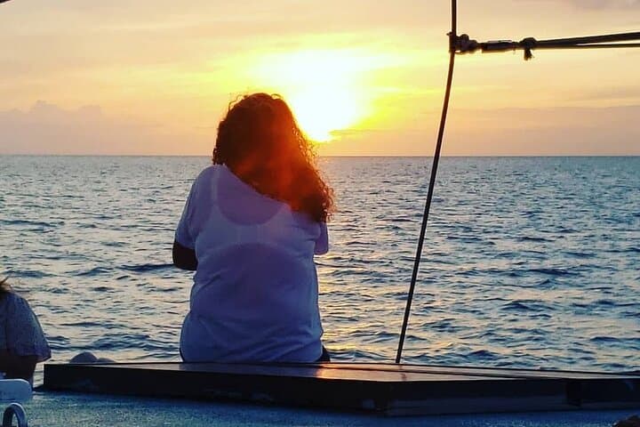 Sunset Dinner Cruise in Nassau — All-Inclusive Harbor Sail & Dinner photo 3