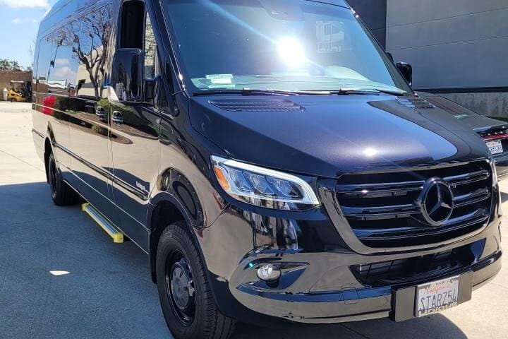 Private Hollywood Sprinter Limo Tour — Beverly Hills, Santa Monica & Griffith Observatory photo 2