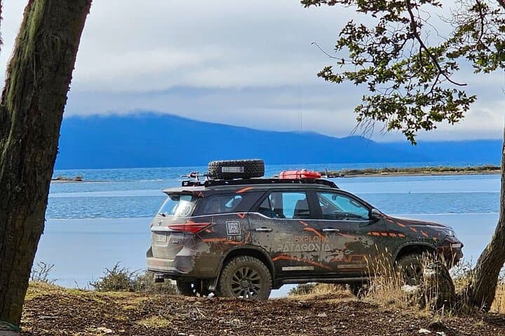4x4 Off-Road to Escondido and Fagnano Lakes from Ushuaia photo 3