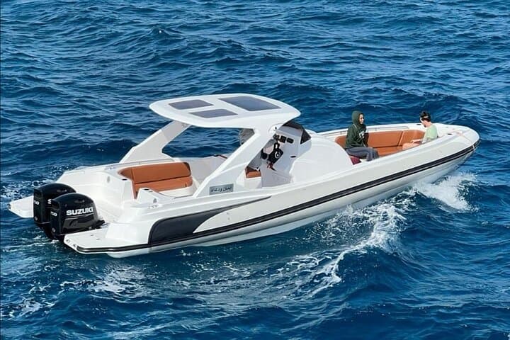 Private 4-Hour Speedboat Trip from Hurghada to Orange Bay & Dolphin House