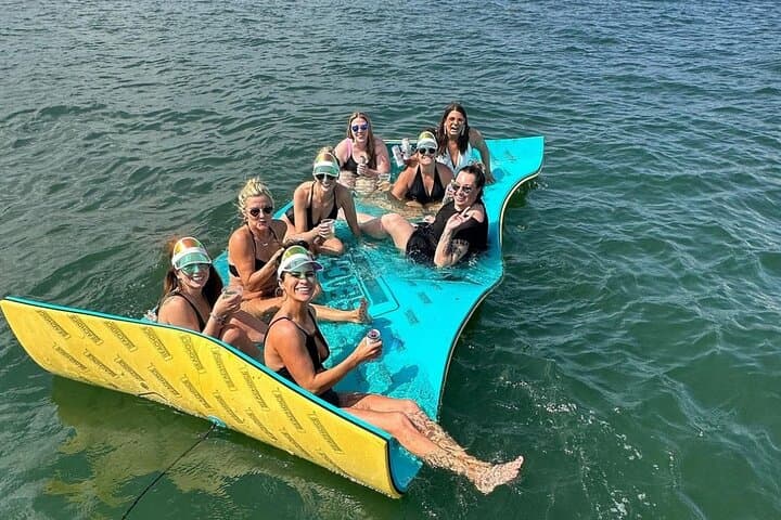 Private Captained Boat Tour in Miami: 2–4 Hour Private Harbor Cruise photo 3
