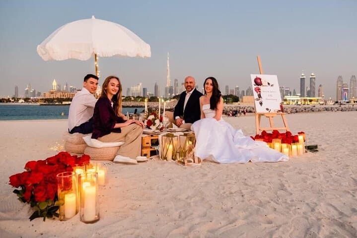 Private Romantic Picnic in Dubai with Photoshoot — Burj Khalifa Views photo 5