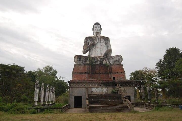 Battambang Day Trip from Siem Reap: Bamboo Train, Phnom Banan & Phnom Sampeau photo 5
