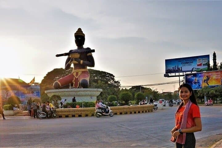 Battambang Day Trip from Siem Reap: Bamboo Train, Phnom Banan & Phnom Sampeau photo 2