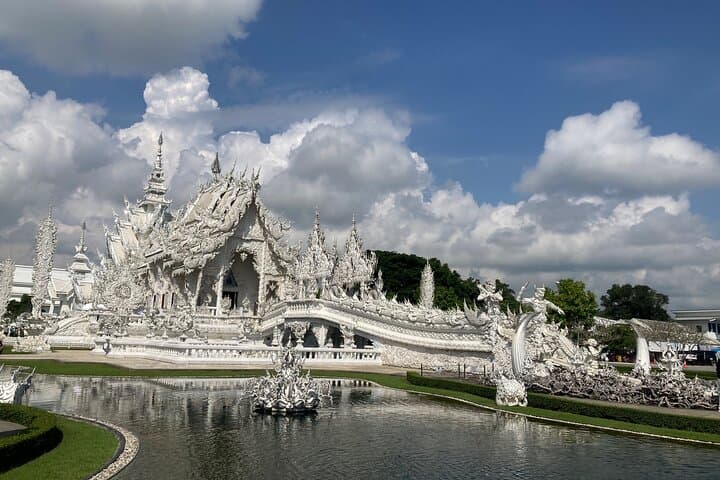 Chiang Mai to Chiang Rai Private Day Tour — White Temple, Blue Temple & Black House