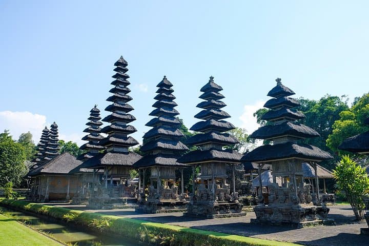 North Bali Sacred Sites: Ulun Danu, Twin Lakes & Waterfalls Day Tour photo 4