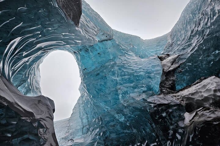 Ice Cave Tour from Jökulsárlón: Super Jeep Glacier Excursion photo 2