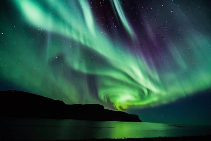 Reykjavík Northern Lights Hunt: Private Aurora Borealis Evening Tour