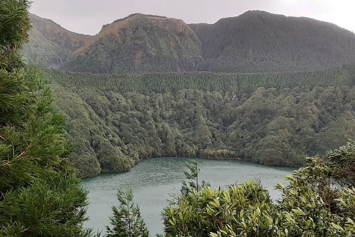 Exploring Lagoa das Sete Cidades: Guided Crater and Volcano Visit on São Miguel photo 4