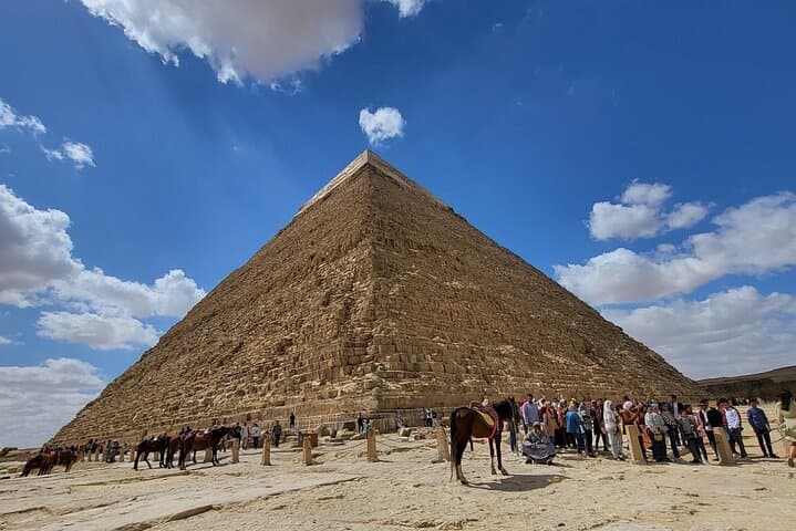 Cairo Full-Day Private Car & Guide — Pyramids, Museum and Khan el-Khalili photo 5