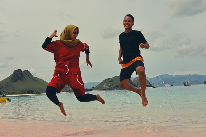 Komodo National Park One-Day Tour: Padar, Komodo & Manta Snorkel photo 2