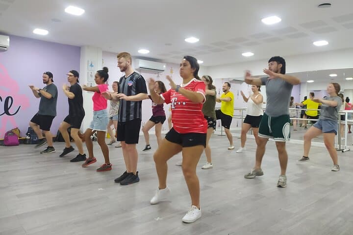 Barranquilla Carnival Dance Class: Learn Cumbia, Champeta & Salsa photo 4