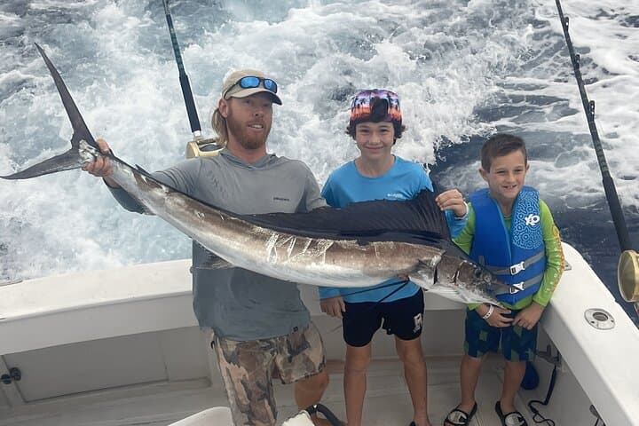 Kona Private 4-Hour Sunset Fishing Charter — Blue Marlin, Mahi & Tuna photo 4