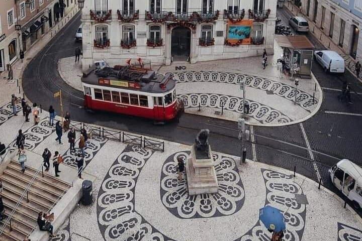 Lisbon Private Half-Day Walking Tour — Alfama, Story Center & Augusta Arch photo 2