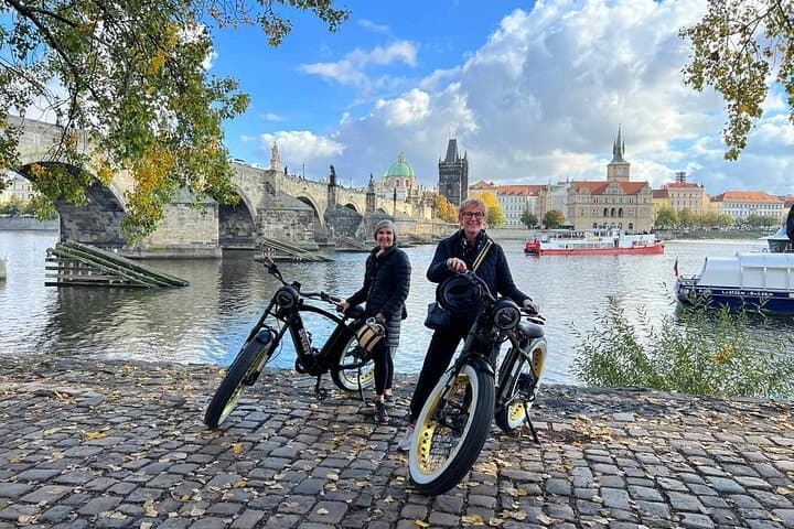 Prague Viewpoints by Retro E‑Bike: Guided City & Castle Sights photo 5