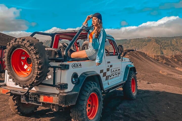 Mount Batur Sunrise Jeep Tour: Jeep Sunrise Over Black Lava Fields photo 4