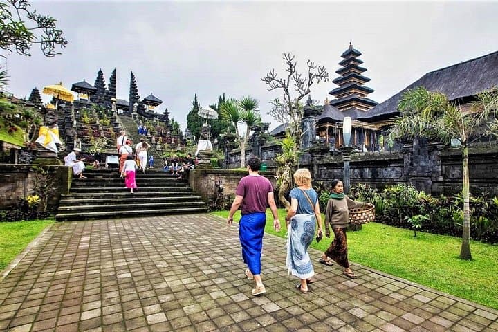 Ubud and Besakih Private Day Tour — Tirta Empul, Celuk & Tukad Cepung photo 4
