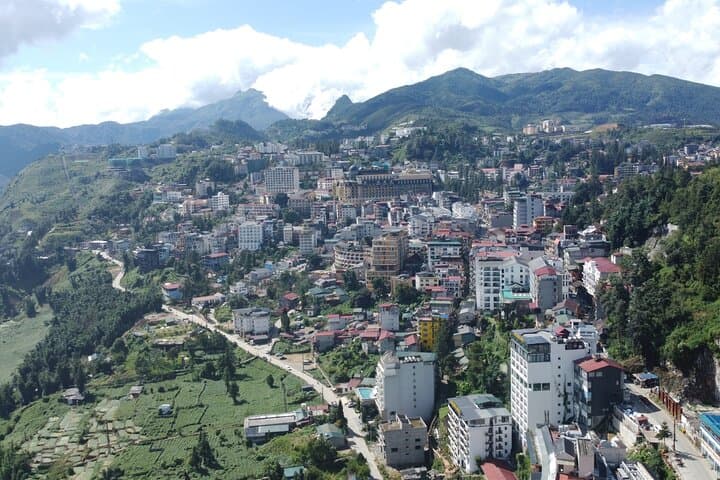 Sapa 3-Day Trek: Muong Hoa Valleys, H'Mong Villages & Homestay Experience photo 4
