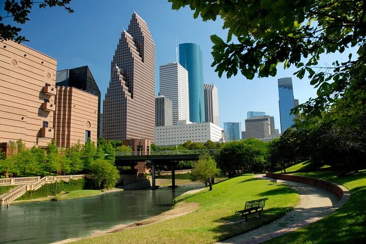 Private Family Walking Tour of Houston’s Historic Parks and City Hall photo 2
