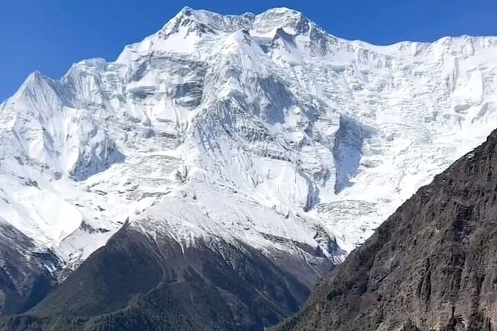 Annapurna Circuit: 8-Day Private Guided Trek from Besisahar to Pokhara photo 5