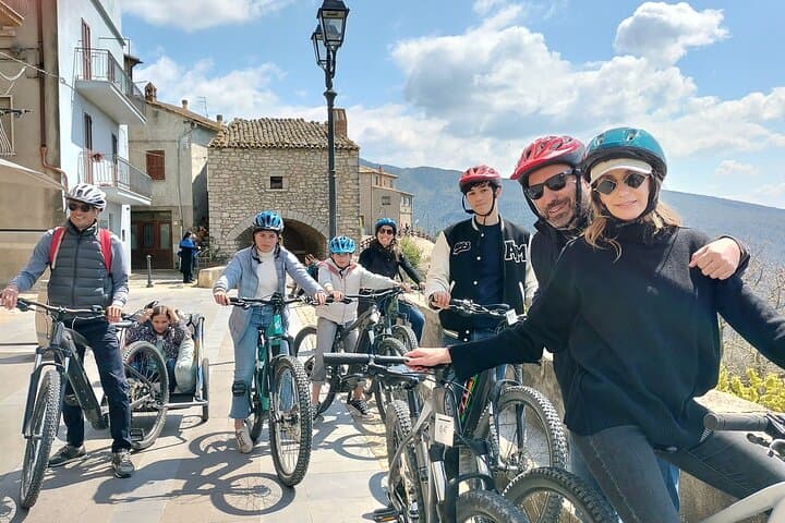 E-bike Wine & Olive Oil Tasting Around Orvieto: Castles, Cellars, and Panoramas photo 3