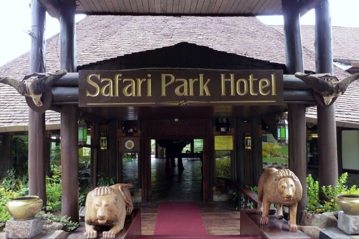 Nyama Choma Dinner & Cat Show at Safari Park Hotel — Nairobi Evening Experience photo 2