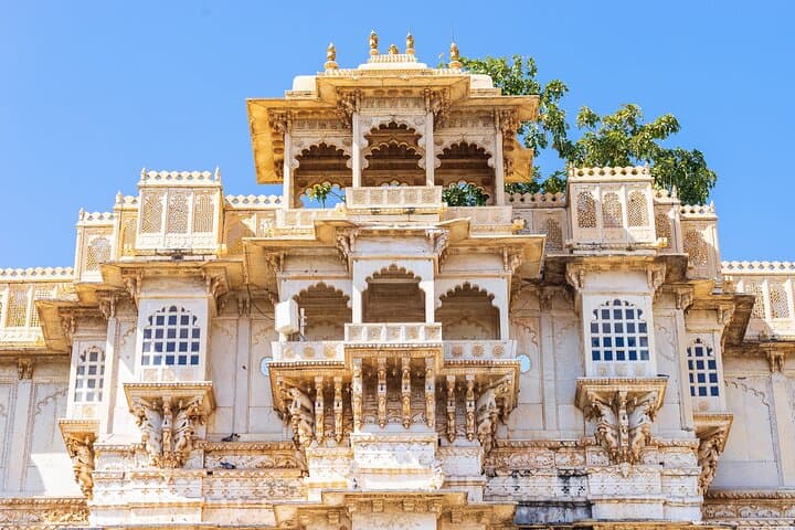 Udaipur in a Day: Full-Day Private Sightseeing Tour with Local Guide photo 3