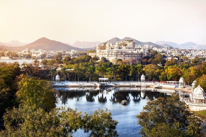 Udaipur in a Day: Full-Day Private Sightseeing Tour with Local Guide photo 6