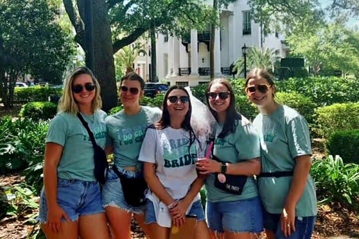 Savannah City Stroll: Historic Squares & Forsyth Park Walking Tour photo 2