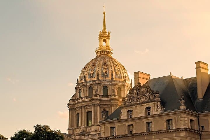 Private 4-Hour Paris City Tour with Driver and Local Guide — Chauffeured Highlights & Photo Stops photo 4