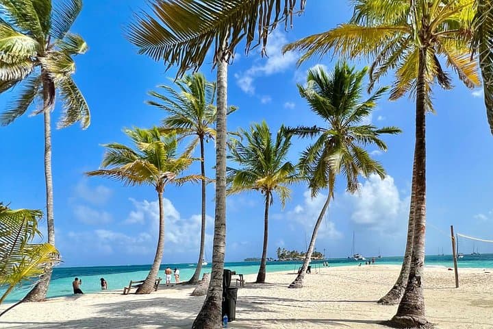 Full-Day San Blas Islands Tour: Natural Pools, Guna Culture & Snorkeling