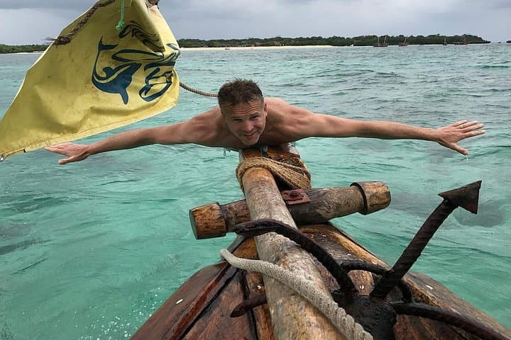 Safari Blue & Menai Beach: Full-Day Snorkel and Sandbank Cruise from Zanzibar