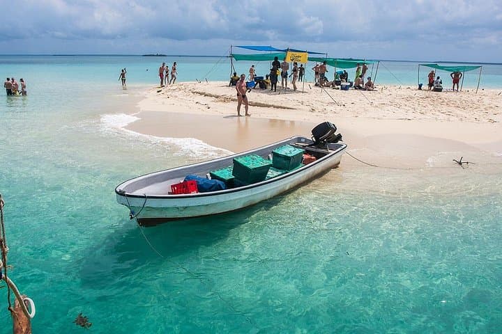 Safari Blue & Menai Beach: Full-Day Snorkel and Sandbank Cruise from Zanzibar photo 4