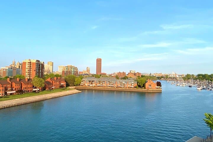 Romantic Buffalo Private Walking Tour: Niagara Square to Canalside at Sunset photo 5