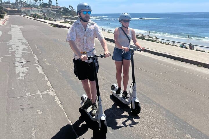 La Jolla E-Scooter Coastal Tour with Photos — La Jolla Cove & Windansea photo 2