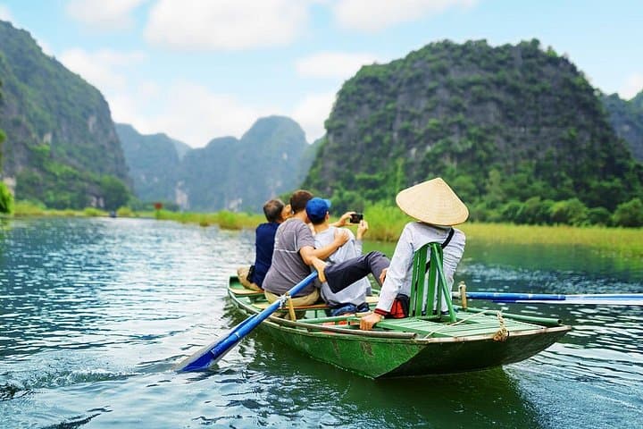 Ha Long Bay & Ninh Binh: 3-Day Luxury Cruise, Caves, and Trang An from Hanoi photo 6