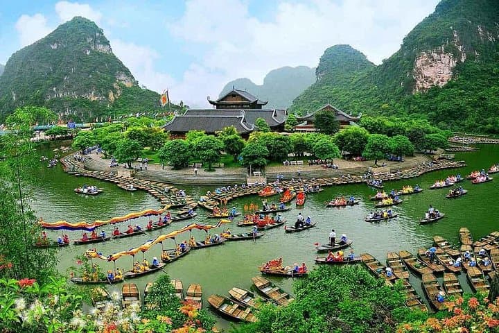 Ha Long Bay & Ninh Binh: 3-Day Luxury Cruise, Caves, and Trang An from Hanoi photo 3