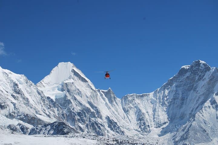Everest Base Camp & Kala Patthar: 12-Day High-Altitude Trek photo 5