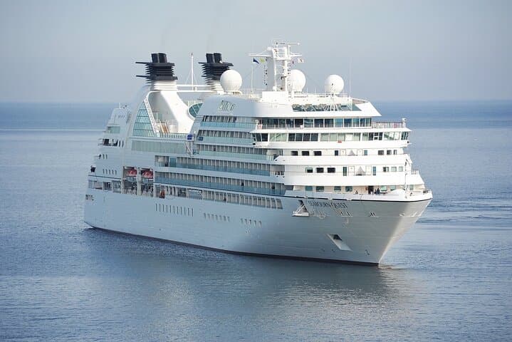 Half-Day Monaco and Èze Guided Tour from Nice — Scenic French Riviera Excursion photo 4