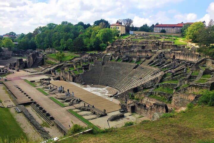 Fourvière Hill Private Tour: 2-Hour Guided Walk Above Lyon