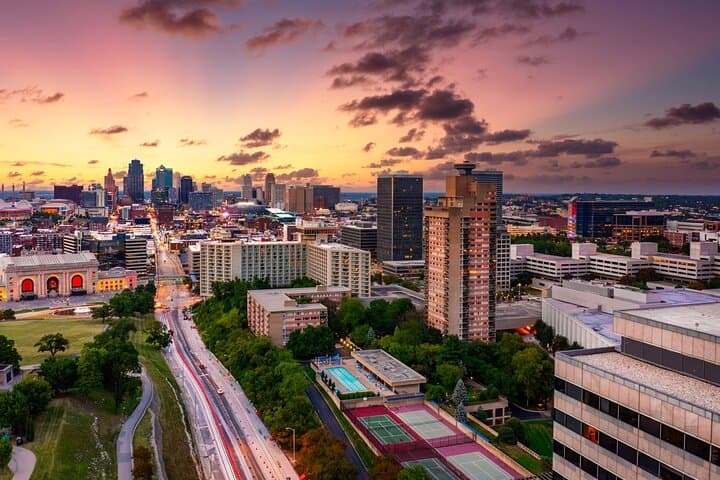 Kansas City Private Walking Tour: Cultural Gems & Architecture