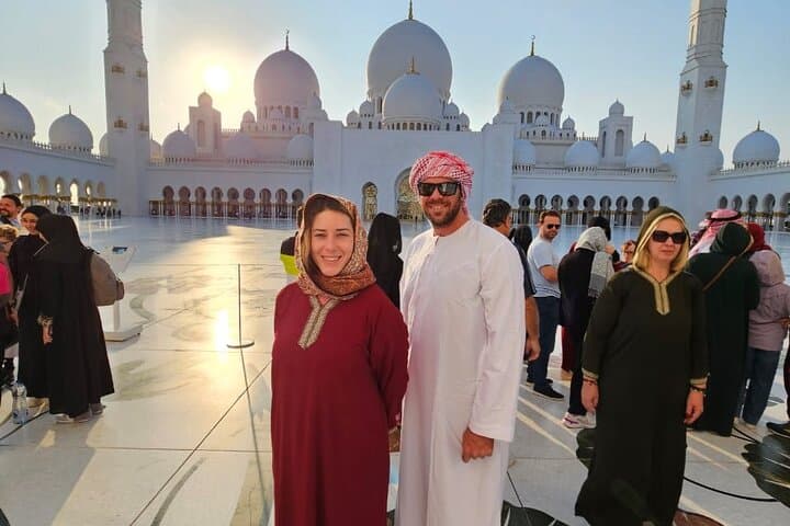Abu Dhabi Full-Day City Tour and Ferrari World: Sheikh Zayed, Corniche & Theme Park photo 3