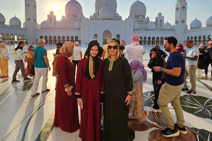 Abu Dhabi Full-Day City Tour and Ferrari World: Sheikh Zayed, Corniche & Theme Park photo 2