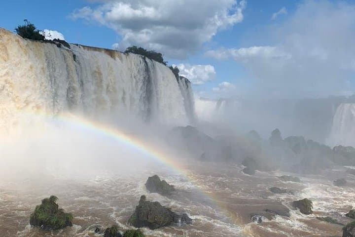 Private Transfer to Iguaçu Falls and Parque das Aves — Skip-the-Line Guided Tour photo 2