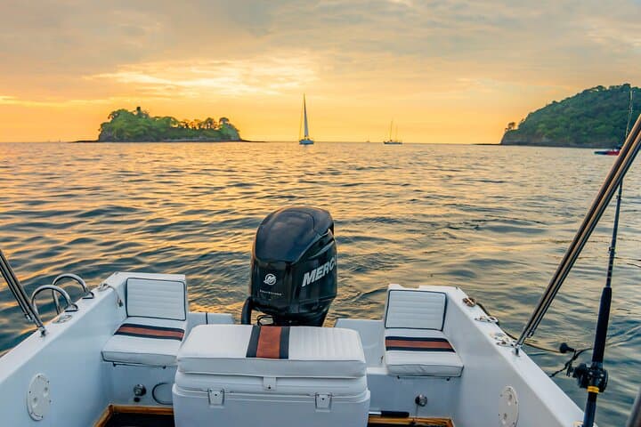 Flamingo Beach Hopping & Snorkeling Private Charter — Half-Day Guanacaste photo 5