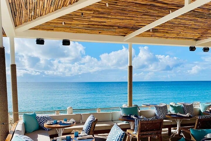 Private Airport Transfer: Cyril E. King to Frenchman’s Reef (Frenchman’s Reef Area, St. Thomas) photo 2