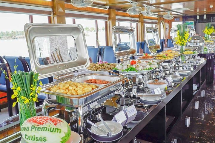Full-Day Ha Long Bay Premium Cruise: Explore Limestone Karsts & Caves photo 4