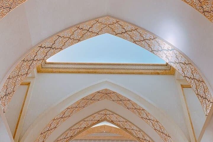 Day Trip to Sheikh Zayed Grand Mosque & Qasr Al Watan from Dubai: A Practical Visitor's Guide photo 3