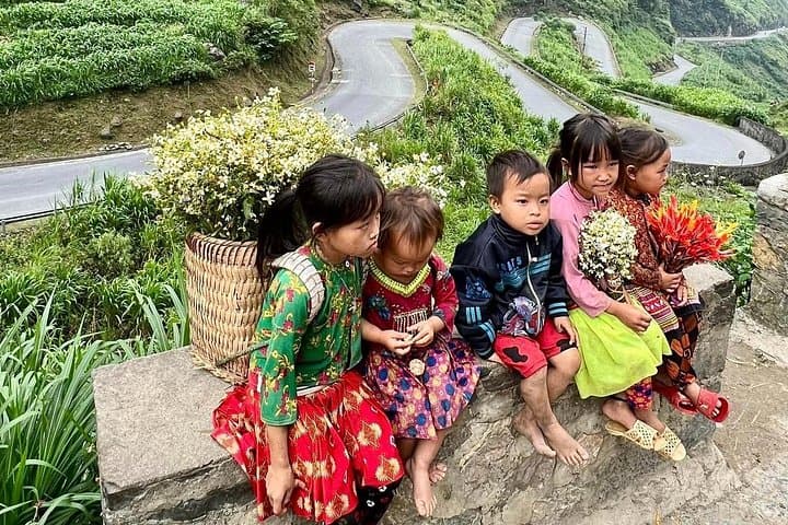 Ha Giang Loop Motorbike Tour: 3-Day Dong Van, Ma Pi Leng & Nho Que River Adventure photo 2
