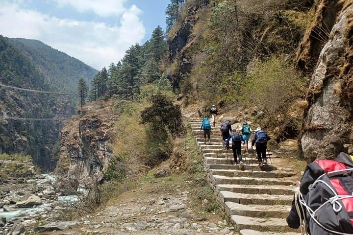 14-Day Everest Base Camp Trek: Khumbu Valley, Kala Patthar & Sherpa Culture photo 2